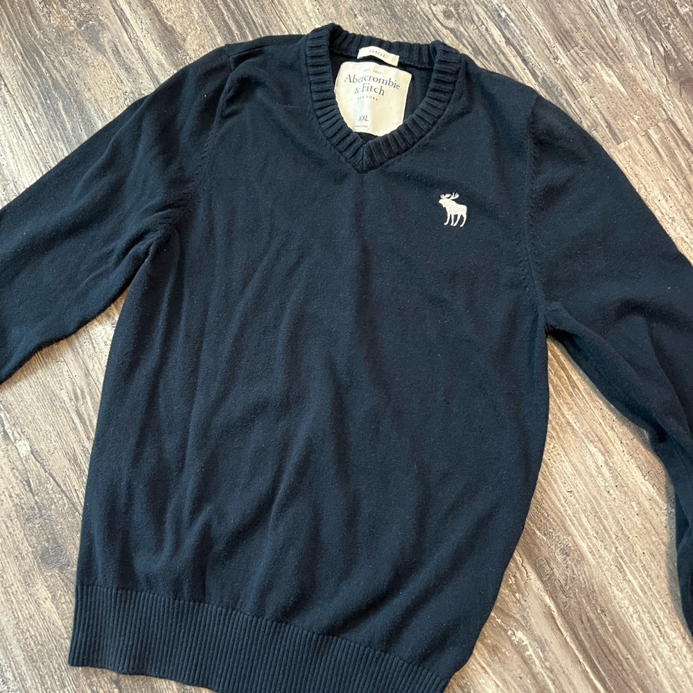 Abercrombie & Fitch Dark Navy V-Neck Sweater